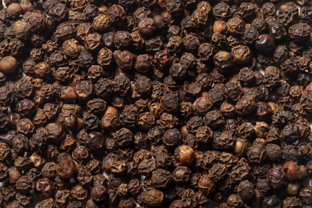 Whole Black Peppercorns (1 lb.)